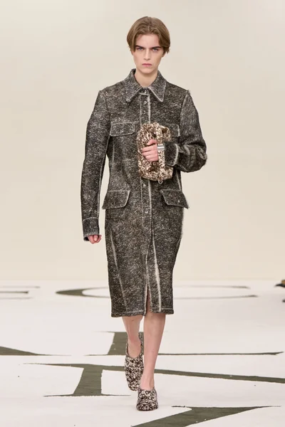 Look 20